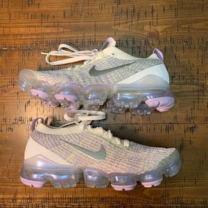 NIKE AIR VAPORMAX